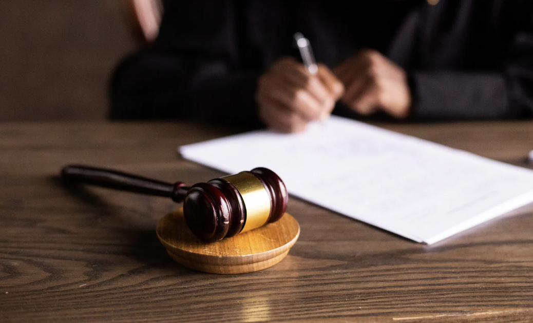 Clicca per accedere all'articolo Prestazioni gratuite: attenzione all'onere della prova