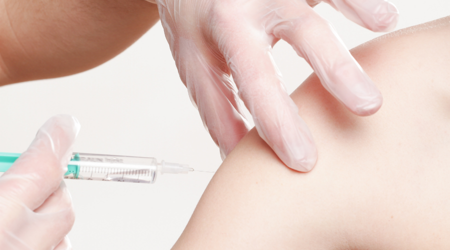 Clicca per accedere all'articolo Medici vaccinatori