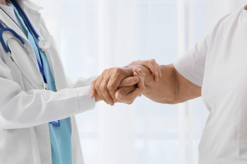 Clicca per accedere all'articolo Il patto tra medico e paziente